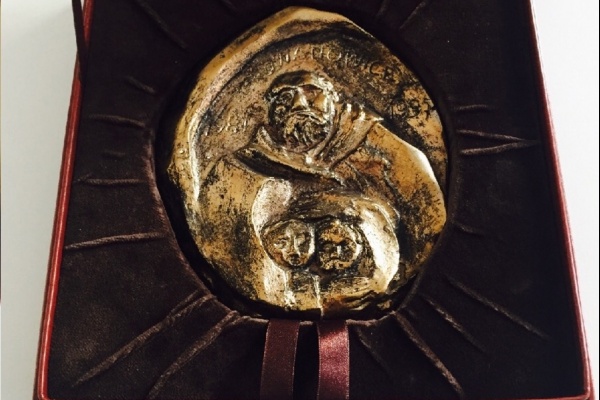 medal świętego brata alberta